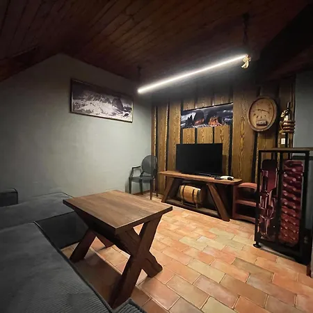 Dolomiti Apartment *